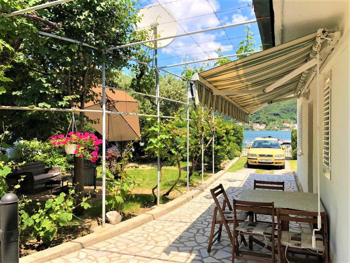 Apartments With Boat Mooring Marija Supetarska Draga Exterior photo