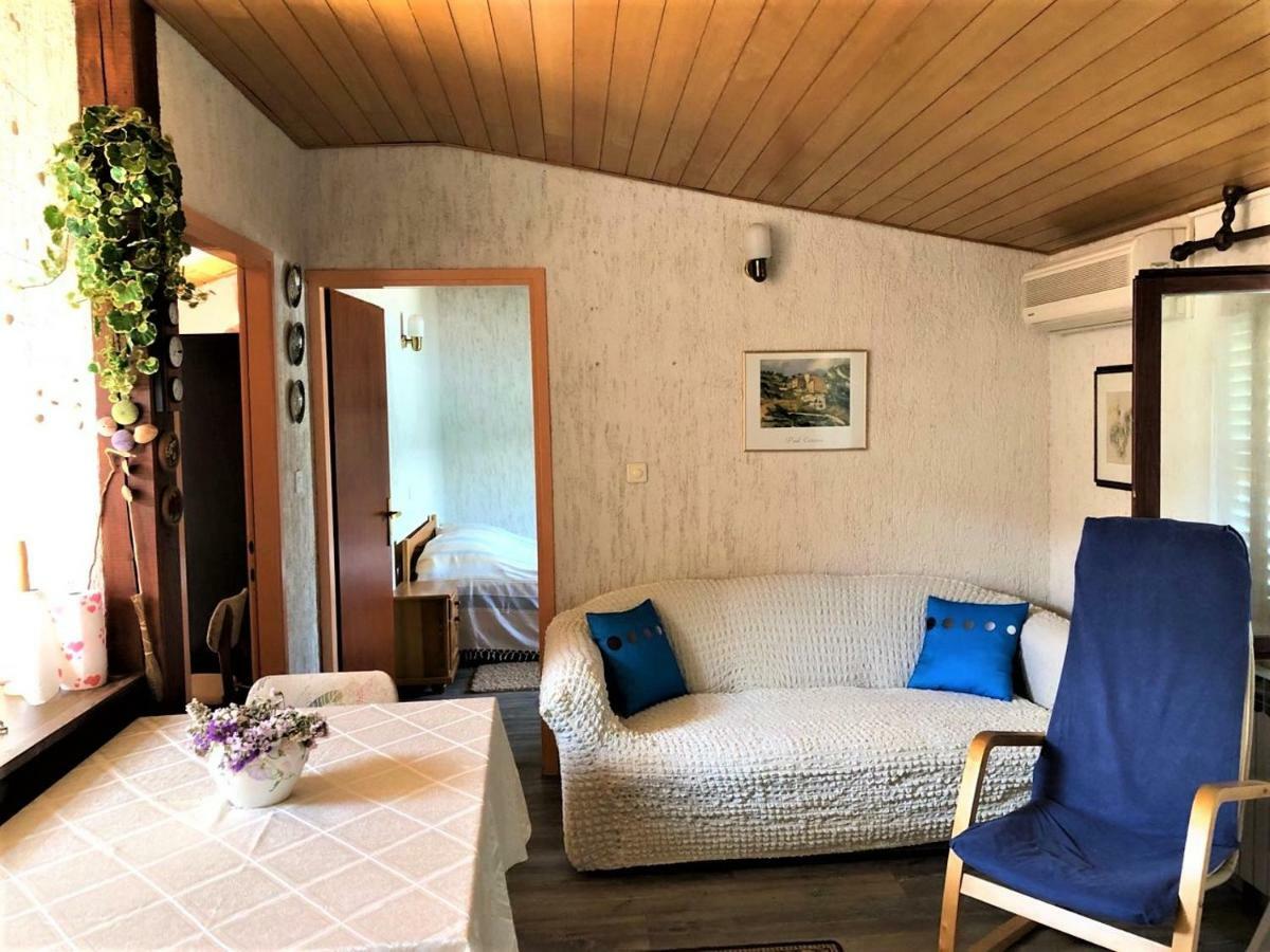 Apartments With Boat Mooring Marija Supetarska Draga Exterior photo