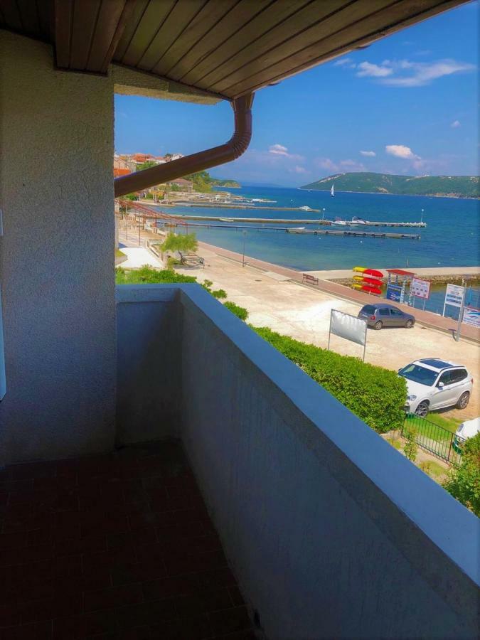 Apartments With Boat Mooring Marija Supetarska Draga Exterior photo